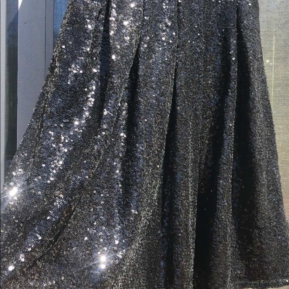 🌟Black sequin cocktail dress🌟 - Picture 4 of 8